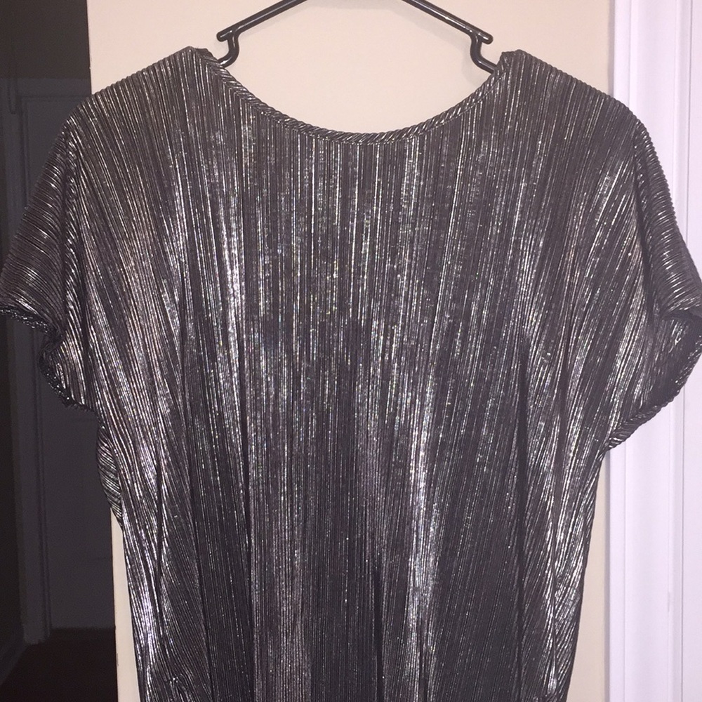 Shiny Top